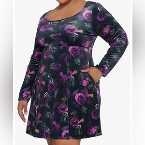 Hot Topic NWOT Disney Villains velvety dress